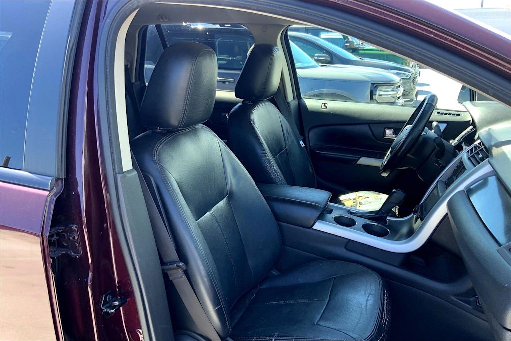 Thumbnail: 2011 Ford Edge - 22