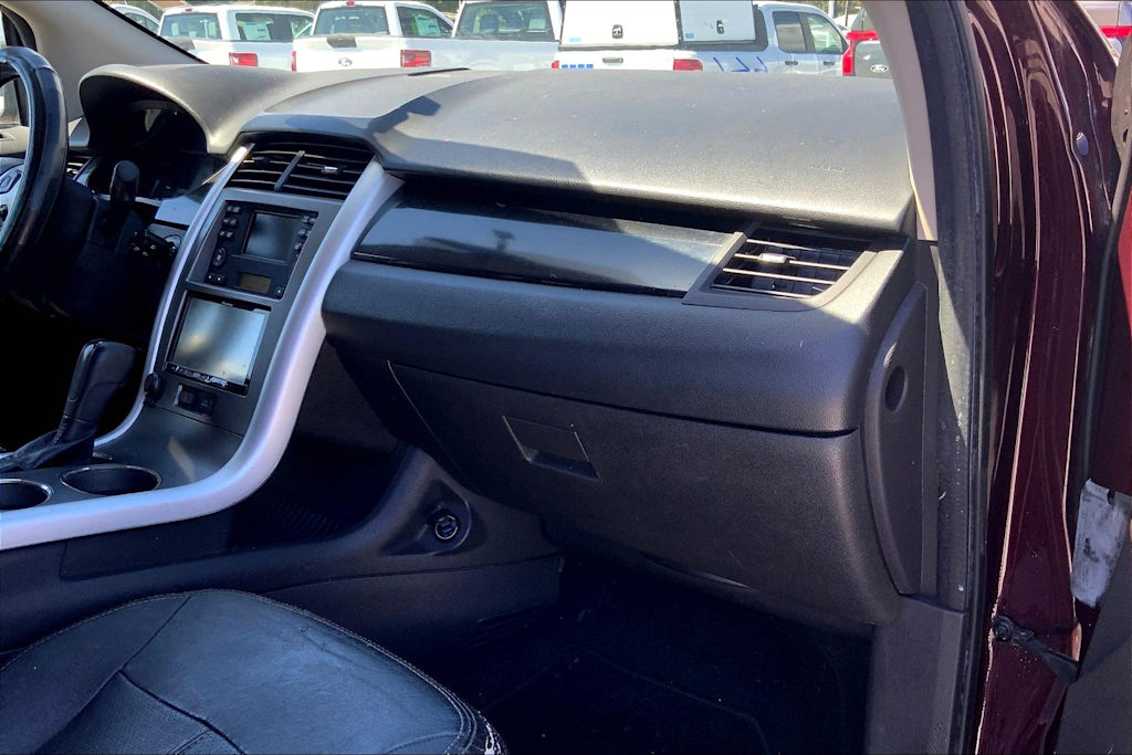 Thumbnail: 2011 Ford Edge - 15
