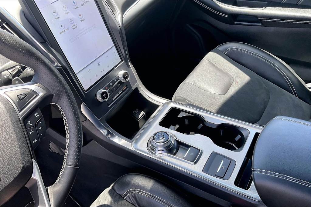 Thumbnail: 2023 Ford Edge - 16
