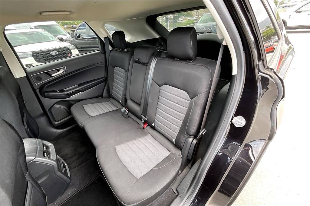 Thumbnail: 2023 Ford Edge - 29