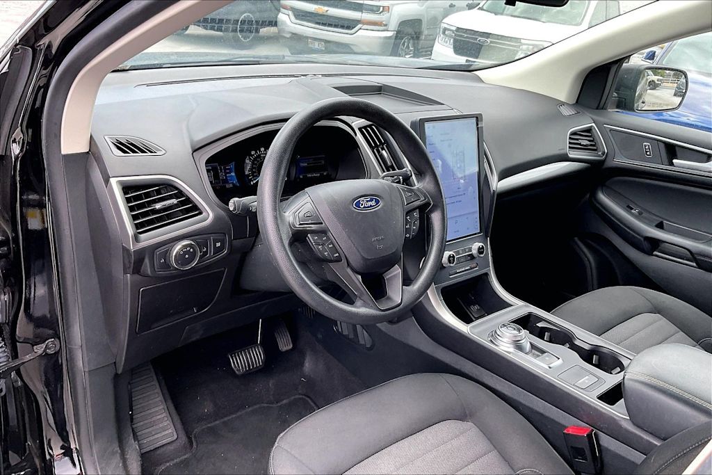 Thumbnail: 2023 Ford Edge - 2