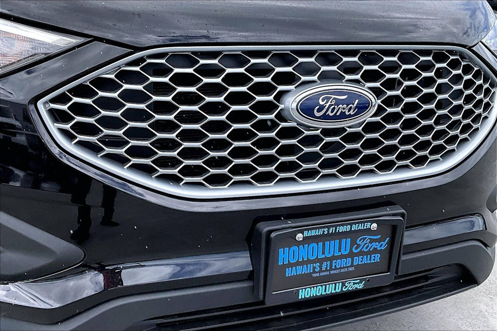 Thumbnail: 2023 Ford Edge - 33