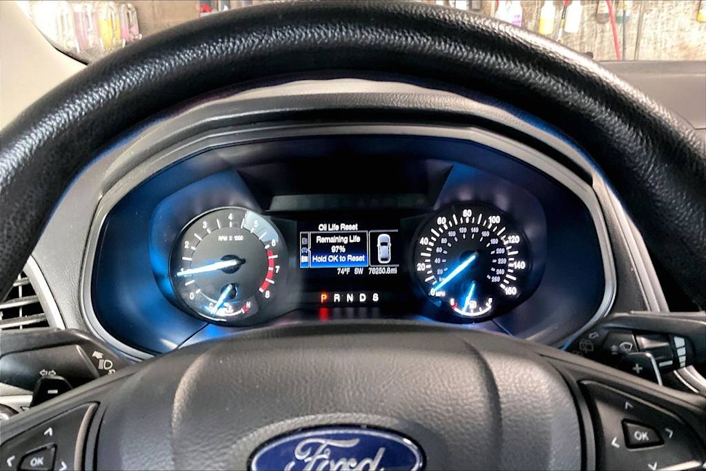 Thumbnail: 2018 Ford Edge - 18