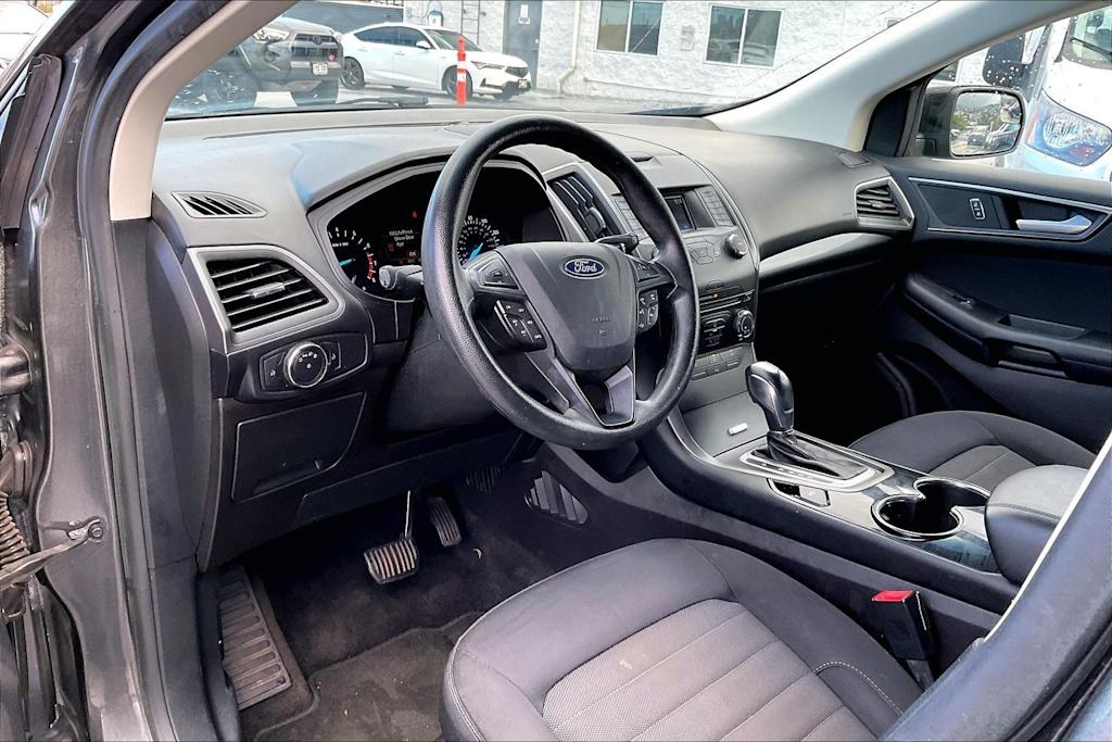 Thumbnail: 2018 Ford Edge - 2