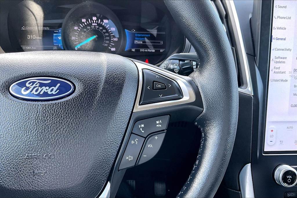 Thumbnail: 2024 Ford Edge - 26