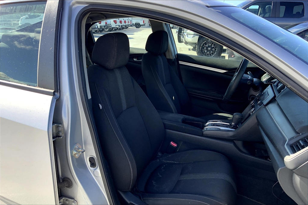 Thumbnail: 2016 Honda Civic - 12