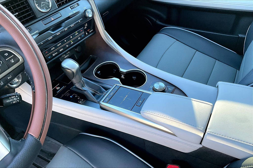 Thumbnail: 2020 Lexus RX - 17