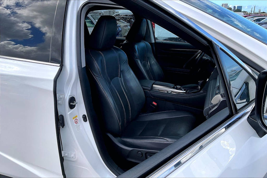 Thumbnail: 2019 Lexus RX - 12