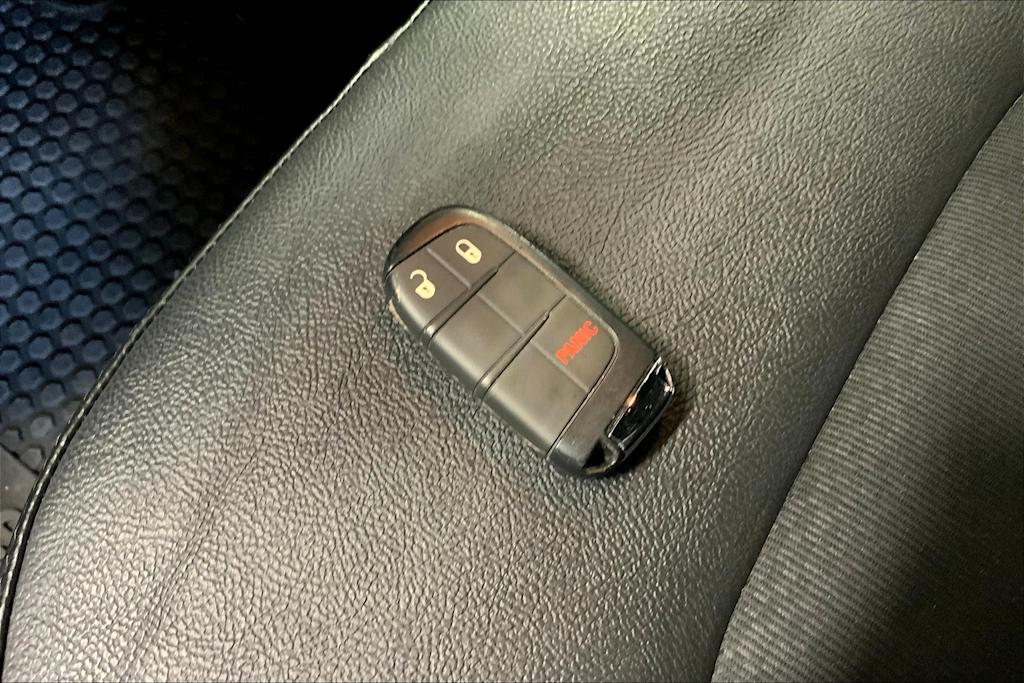 Thumbnail: 2023 Jeep Compass - 20