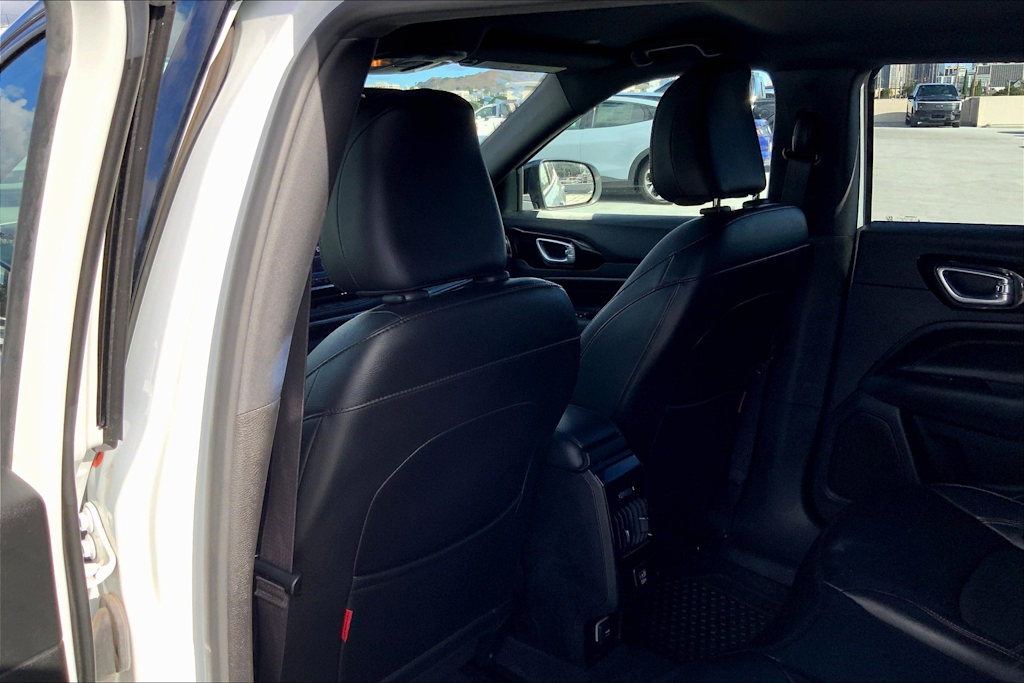 Thumbnail: 2023 Jeep Compass - 12