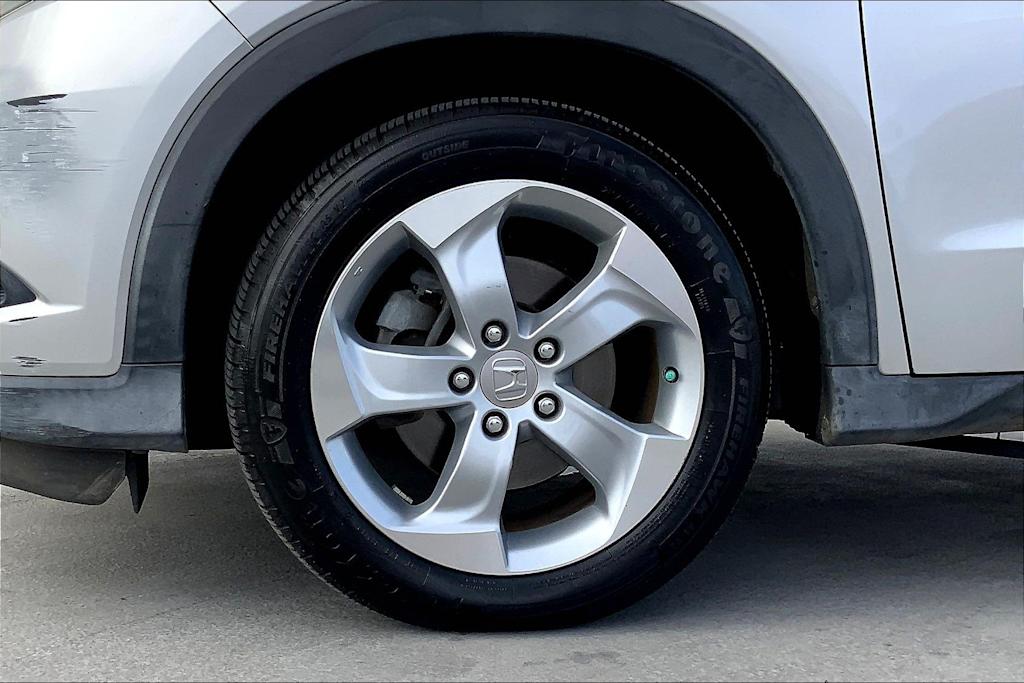 Thumbnail: 2016 Honda HR-V - 8