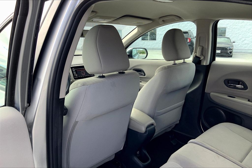 Thumbnail: 2016 Honda HR-V - 13