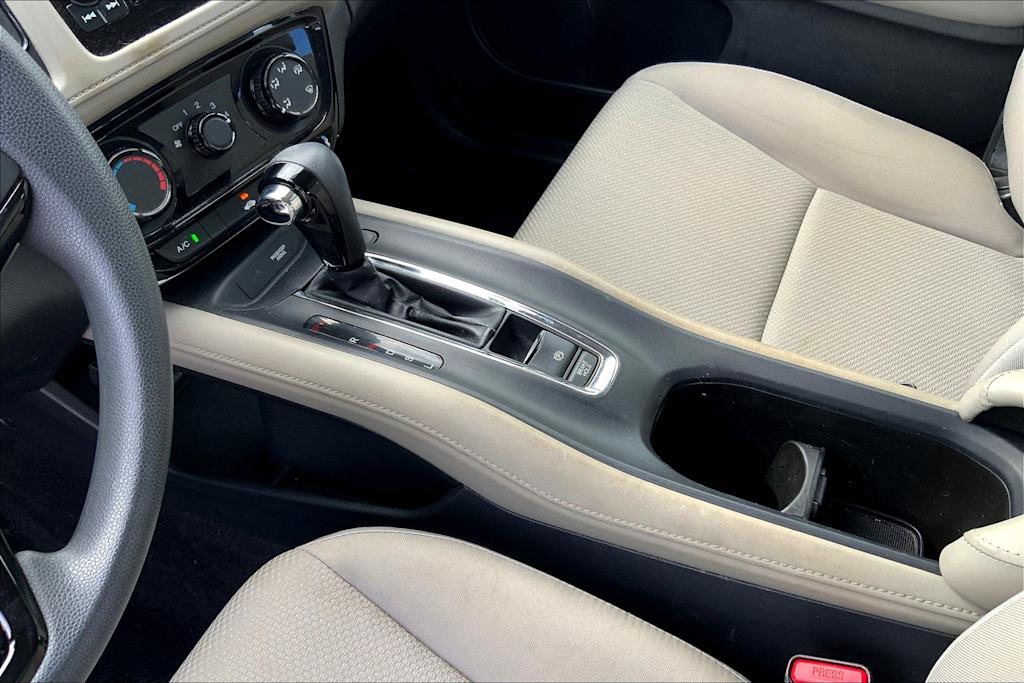 Thumbnail: 2016 Honda HR-V - 17