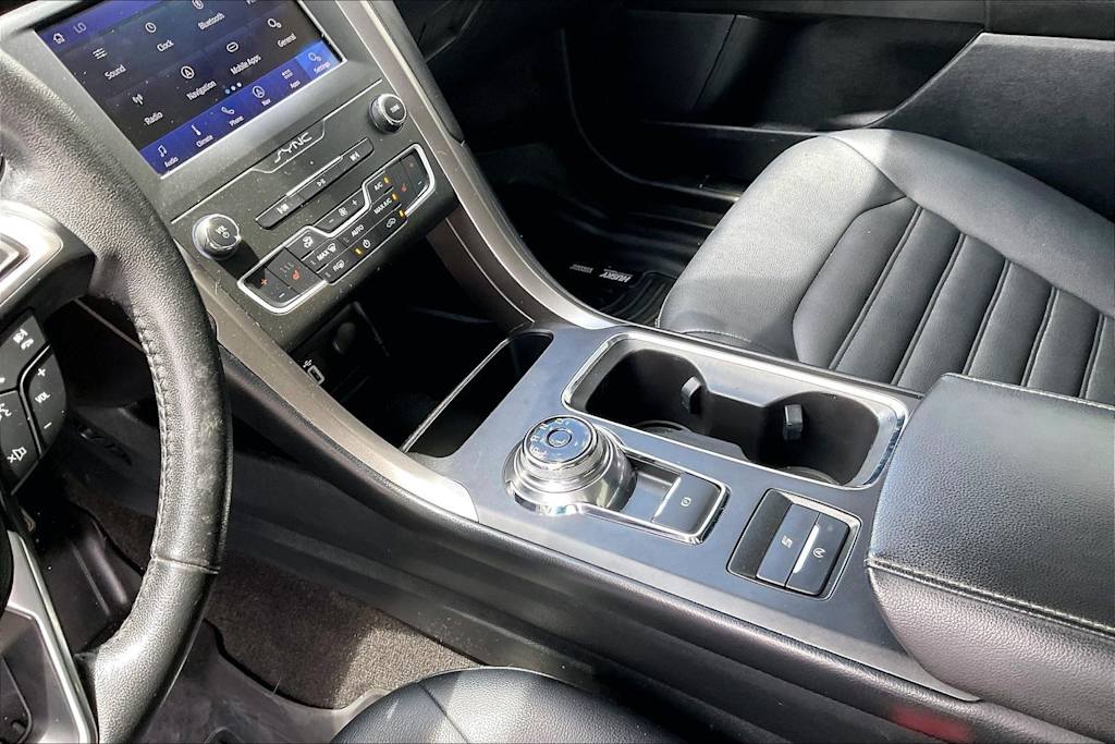 Thumbnail: 2020 Ford Fusion - 17