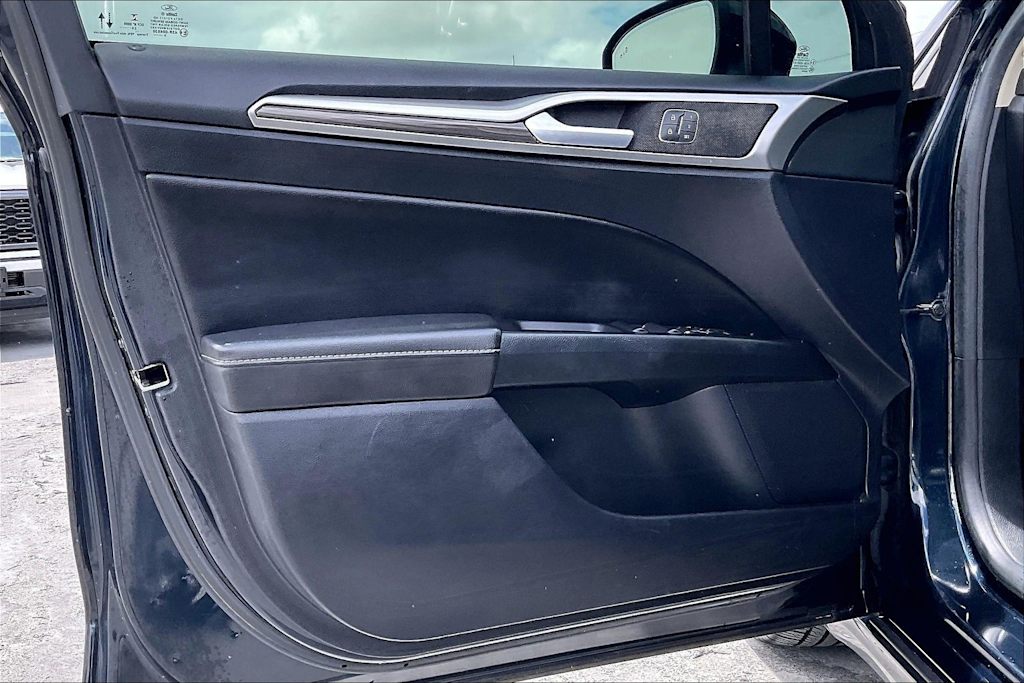 Thumbnail: 2020 Ford Fusion - 27