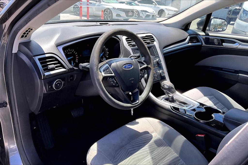 Thumbnail: 2016 Ford Fusion - 2