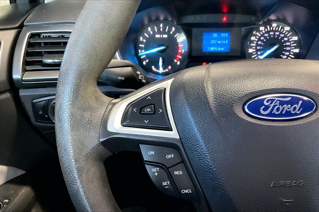 Thumbnail: 2016 Ford Fusion - 25