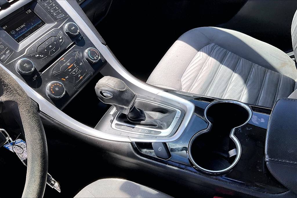 Thumbnail: 2016 Ford Fusion - 17