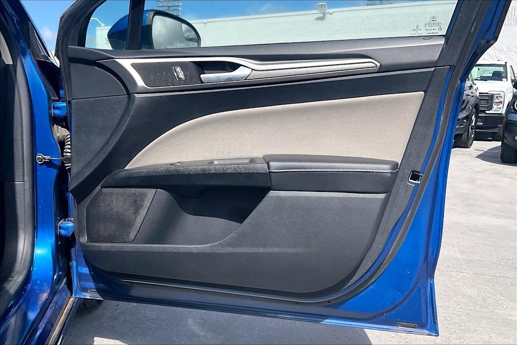 Thumbnail: 2018 Ford Fusion - 28