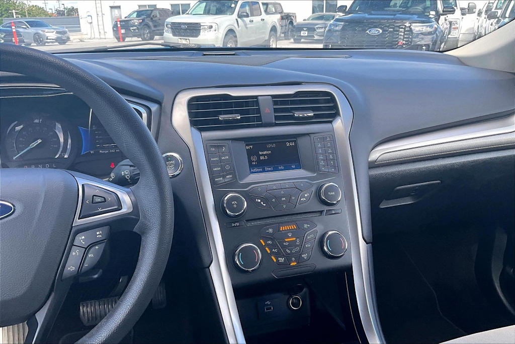 Thumbnail: 2018 Ford Fusion - 16