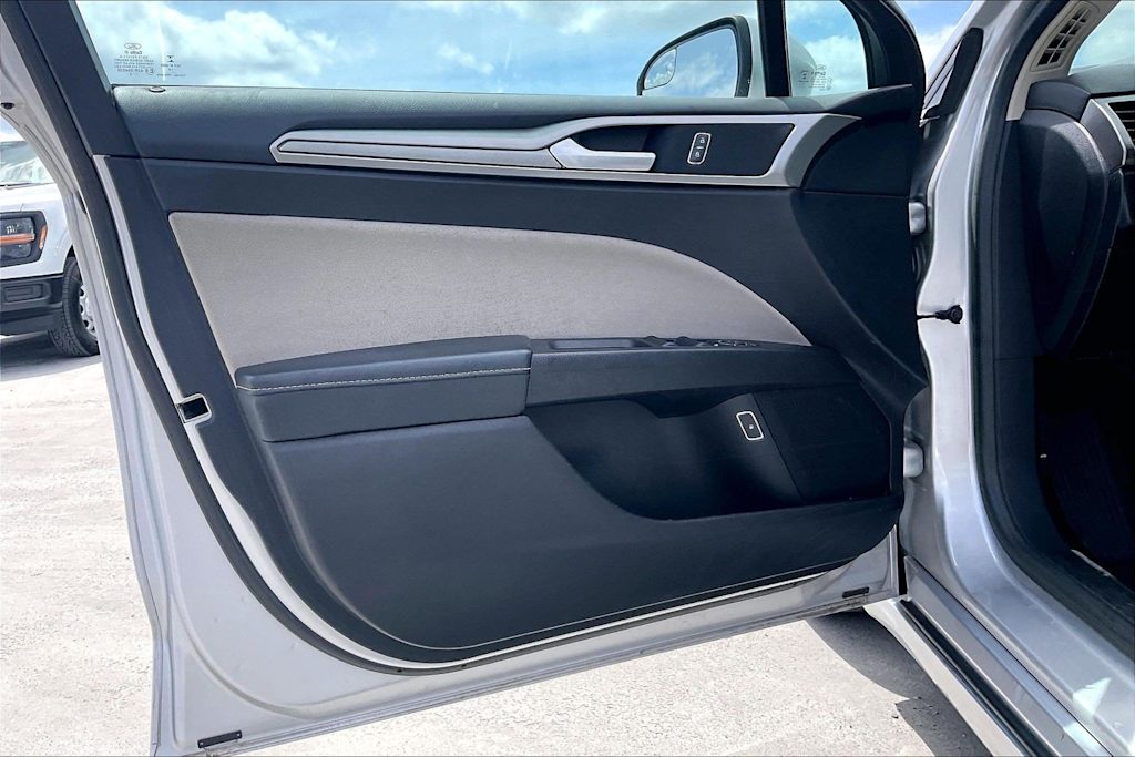 Thumbnail: 2018 Ford Fusion - 27