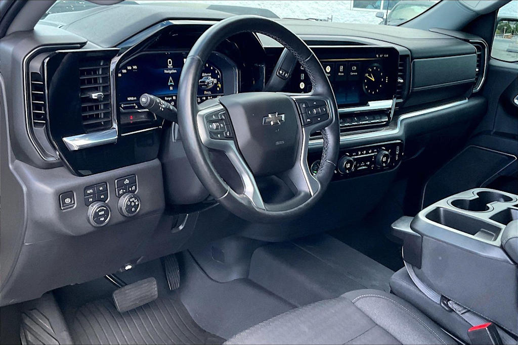 Thumbnail: 2022 Chevrolet Silverado 1500 - 2