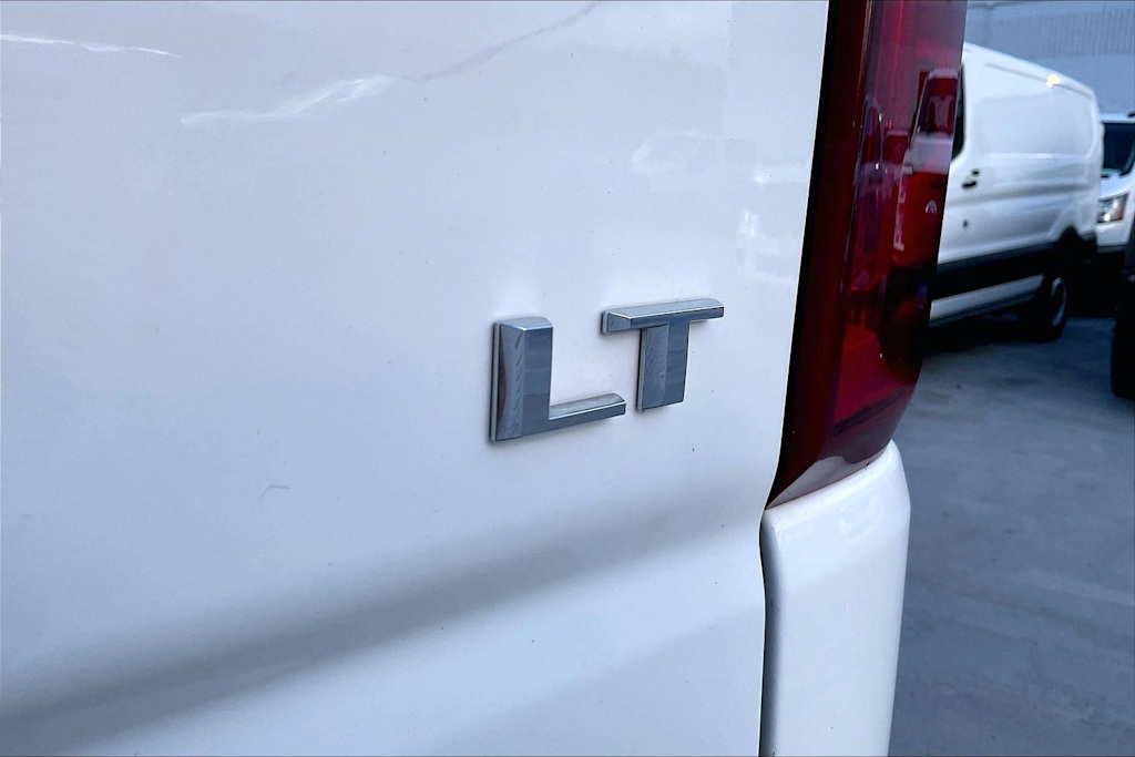 Thumbnail: 2020 Chevrolet Silverado 1500 - 6