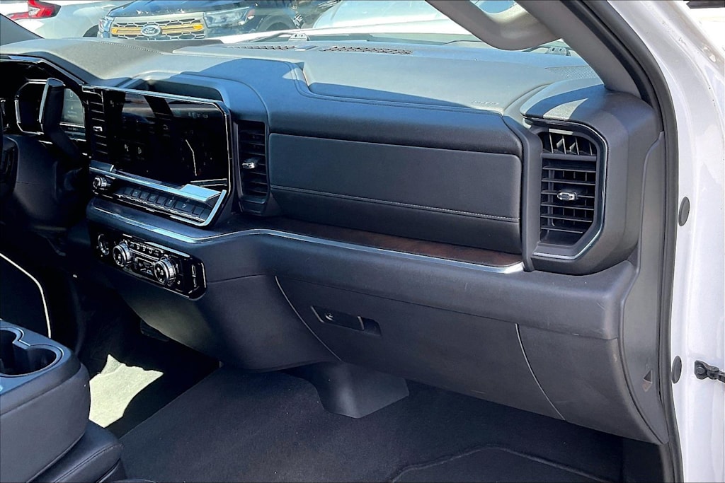 Thumbnail: 2024 GMC Sierra 1500 - 15