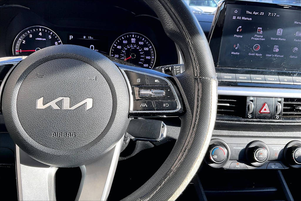 Thumbnail: 2022 Kia Forte - 26