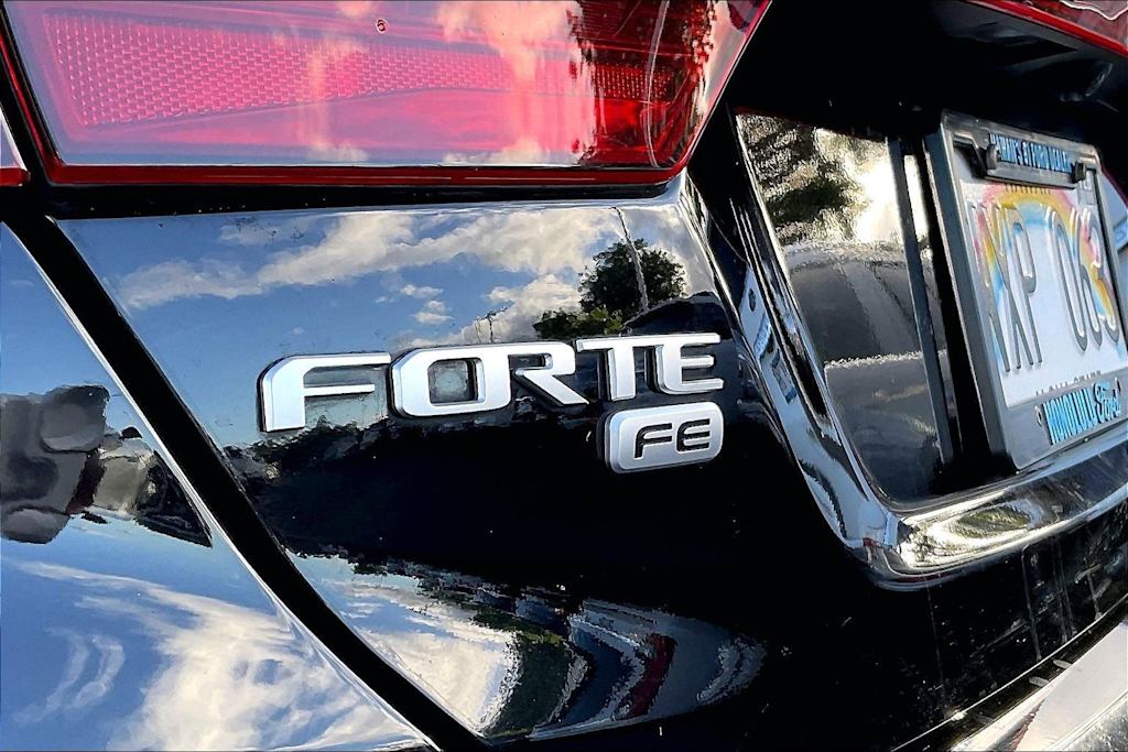 Thumbnail: 2022 Kia Forte - 7