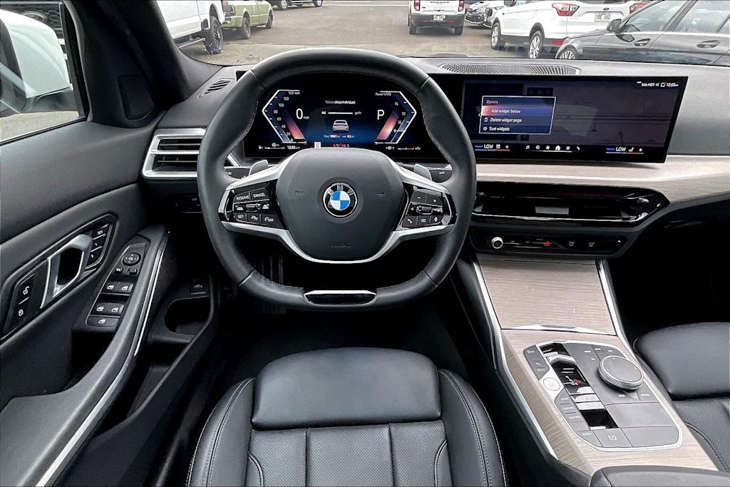 Thumbnail: 2025 BMW 3 Series - 14