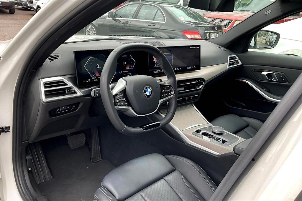 Thumbnail: 2025 BMW 3 Series - 2