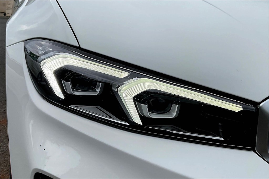 Thumbnail: 2025 BMW 3 Series - 31