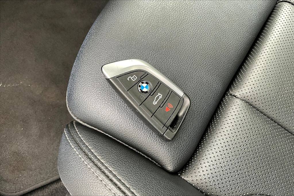 Thumbnail: 2025 BMW 3 Series - 19