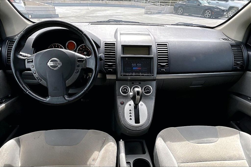 Thumbnail: 2009 Nissan Sentra - 9