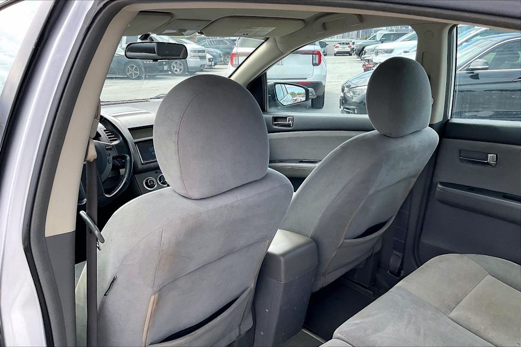 Thumbnail: 2009 Nissan Sentra - 12