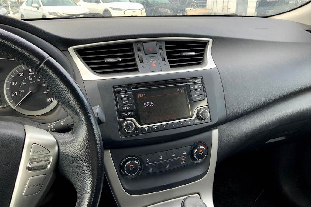 Thumbnail: 2015 Nissan Sentra - 16