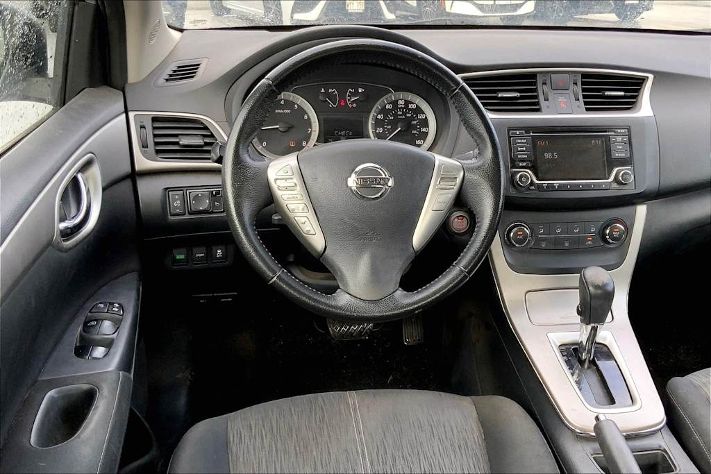 Thumbnail: 2015 Nissan Sentra - 14