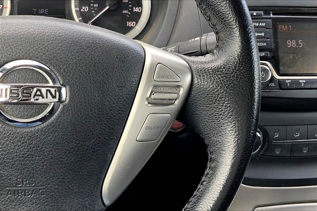Thumbnail: 2015 Nissan Sentra - 25