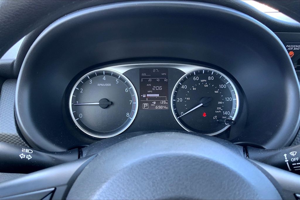 Thumbnail: 2021 Nissan Kicks - 17