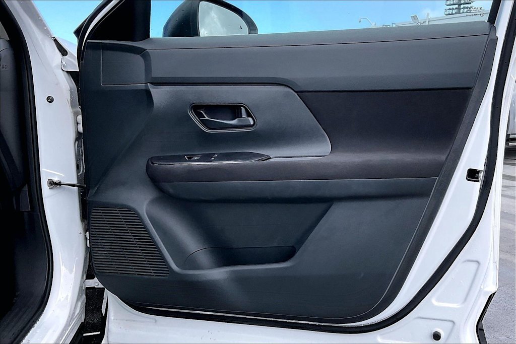 Thumbnail: 2025 Nissan Kicks - 28