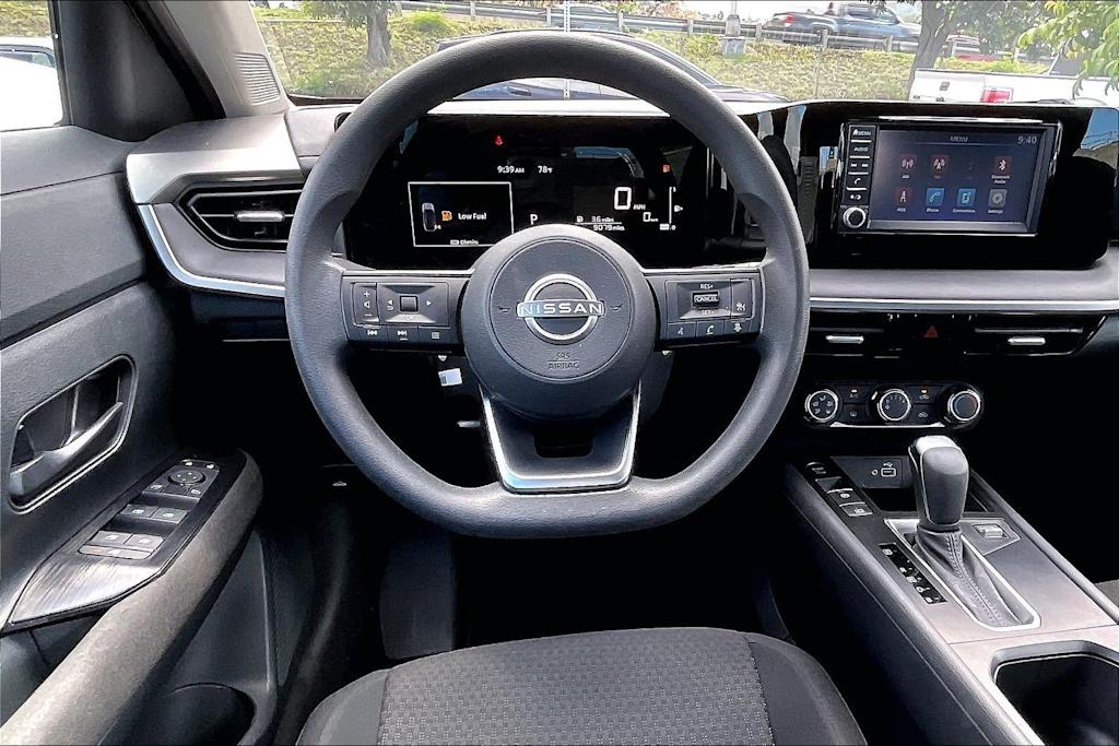 Thumbnail: 2025 Nissan Kicks - 14