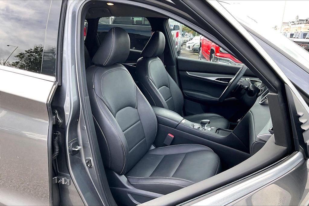 Thumbnail: 2019 INFINITI QX50 - 12