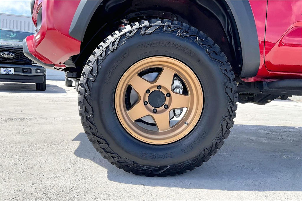 Thumbnail: 2023 Toyota Tacoma - 8