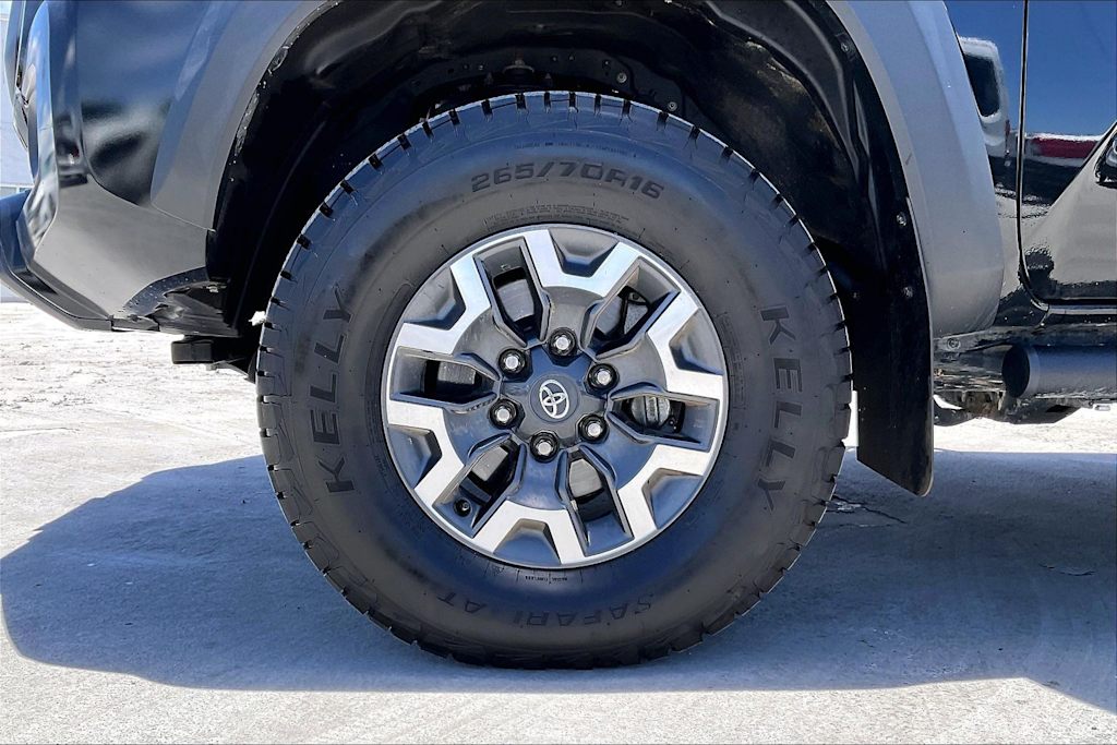 Thumbnail: 2023 Toyota Tacoma - 8