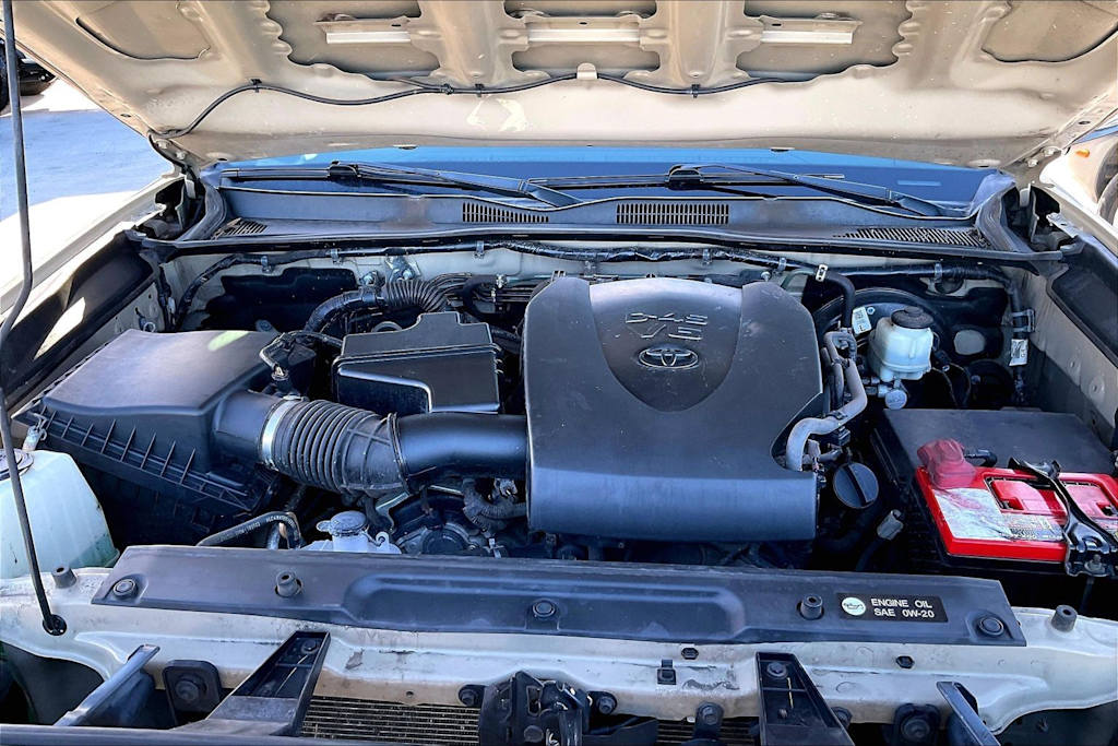 Thumbnail: 2019 Toyota Tacoma - 9