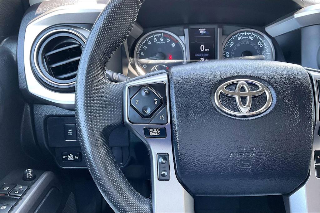 Thumbnail: 2021 Toyota Tacoma - 25
