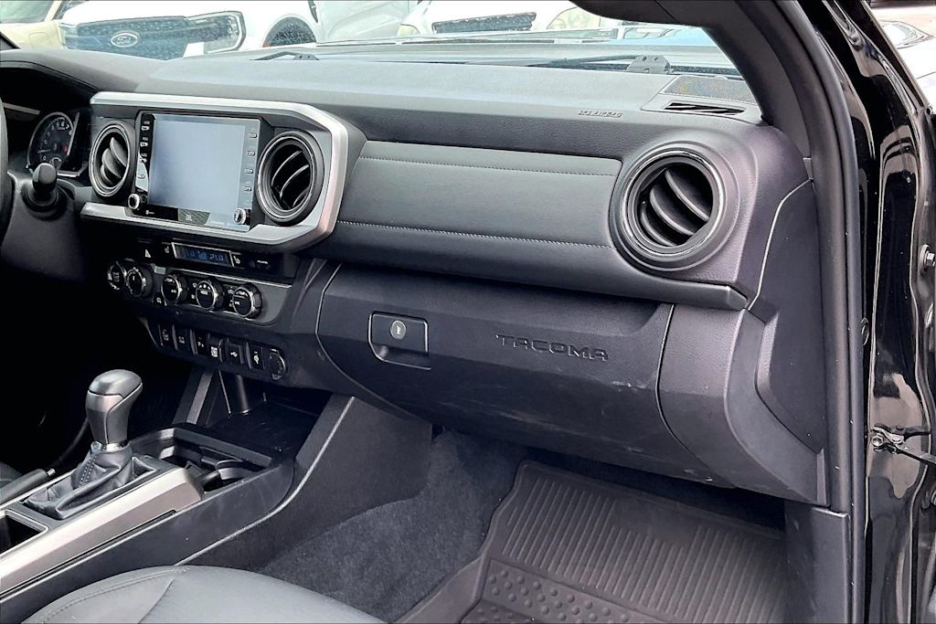 Thumbnail: 2023 Toyota Tacoma - 15