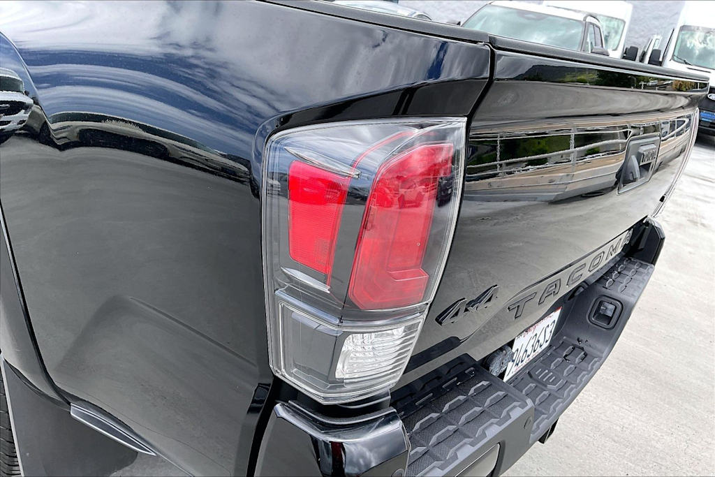Thumbnail: 2023 Toyota Tacoma - 32
