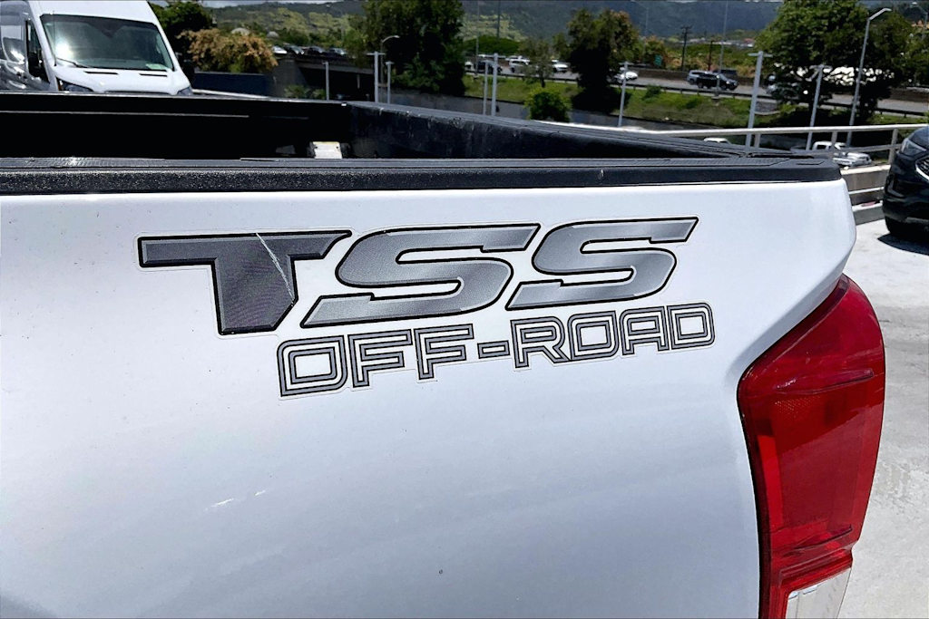 Thumbnail: 2022 Toyota Tacoma - 7